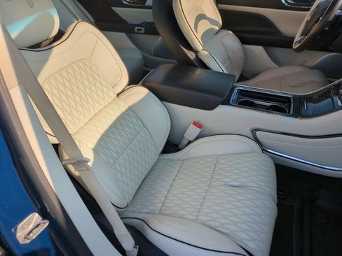 Used 2018 Lincoln Continental Black Label w/ Rear-seat Package FWD image 35