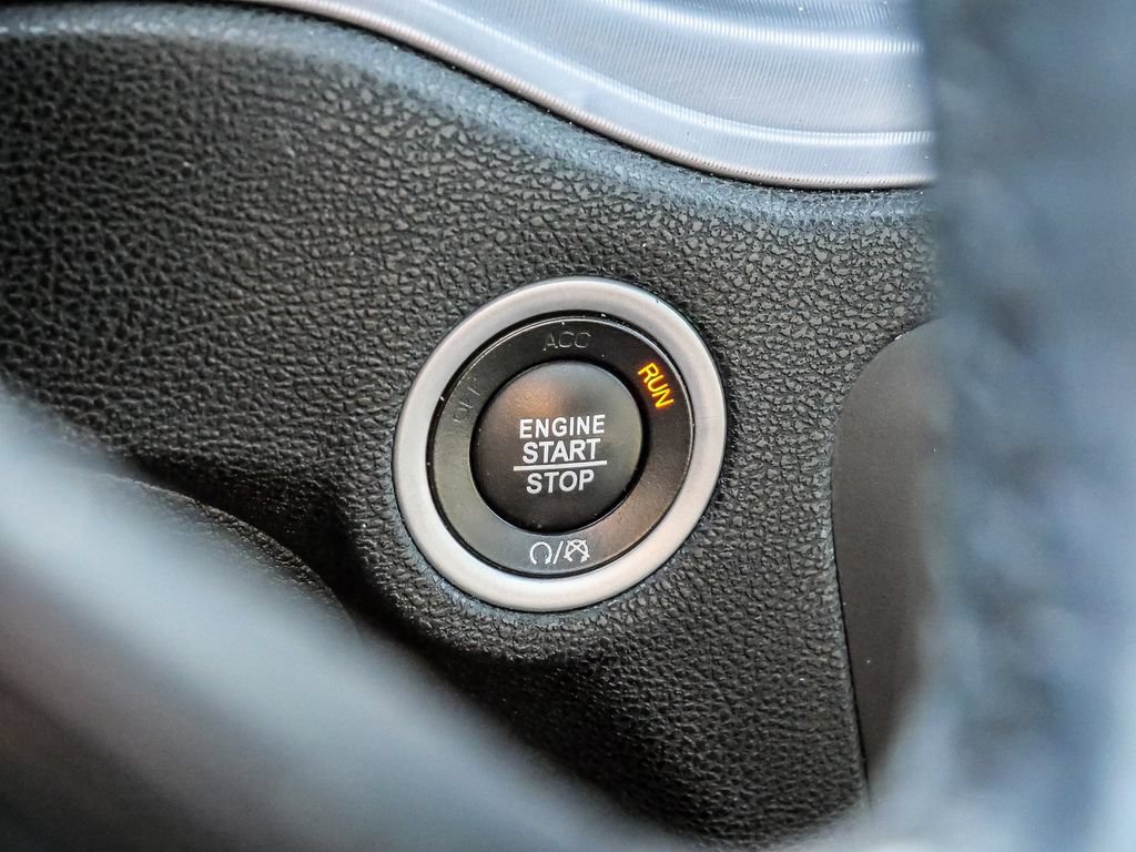 Used 2023 Dodge Charger SXT RWD image 27