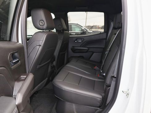 New 2026 GMC Canyon Elevation w/ Convenience Package image 9