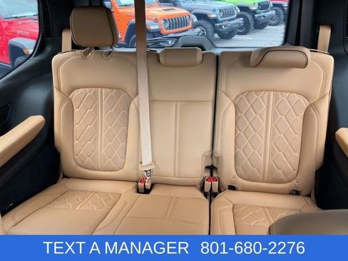 Used 2022 Jeep Grand Wagoneer Series III w/ Rear Seat Video Group 1 AWD/4WD image 46