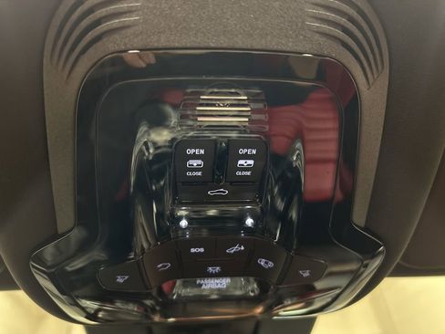 Used 2024 Alfa Romeo Giulia Veloce AWD/4WD image 26