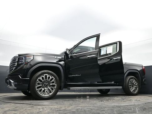 Used 2023 GMC Sierra 1500 Denali w/ Denali Reserve Package AWD/4WD image 54