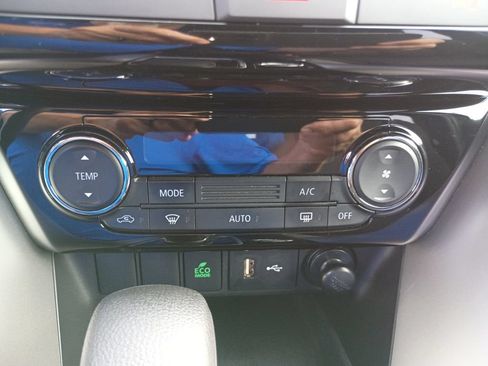 New 2026 Mitsubishi Outlander AWD image 22