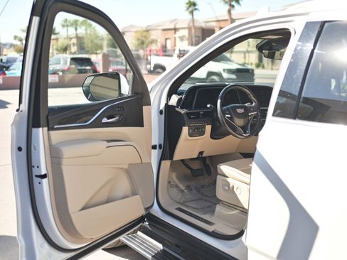 Used 2021 Cadillac Escalade ESV Premium Luxury w/ Driver Assist Tech Package image 6