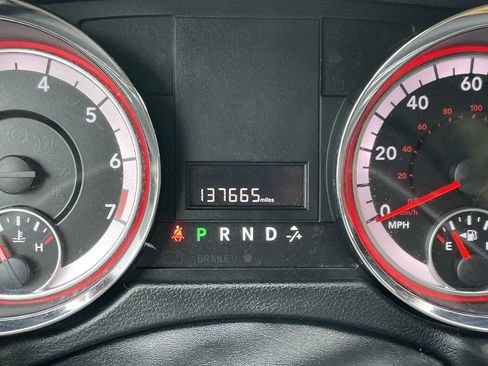 Used 2019 Dodge Grand Caravan SXT FWD image 31