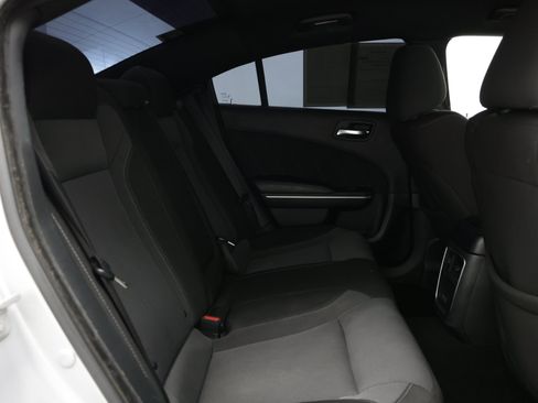 Used 2022 Dodge Charger SXT RWD image 35
