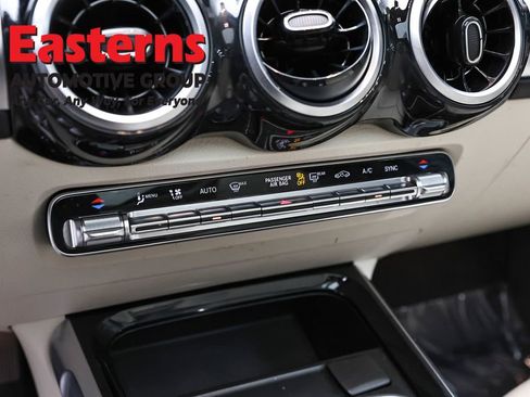 Used 2020 Mercedes-Benz GLB 250 4MATIC image 19