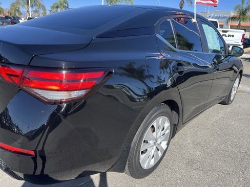 Used 2022 Nissan Sentra S image 12