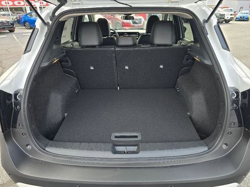 New 2025 Nissan Kicks SR image 25