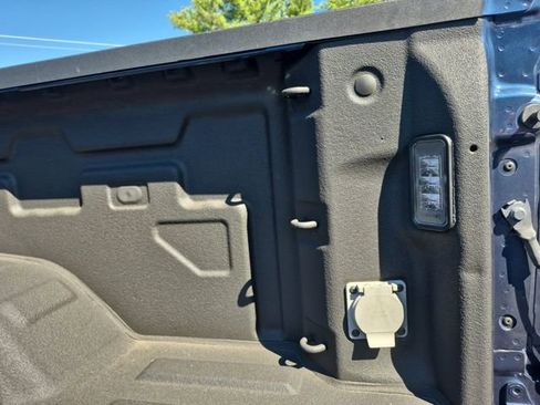 Certified 2022 Chevrolet Silverado 3500 High Country AWD/4WD image 30