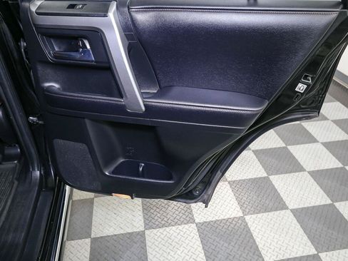 Used 2018 Toyota 4Runner Limited AWD/4WD image 20