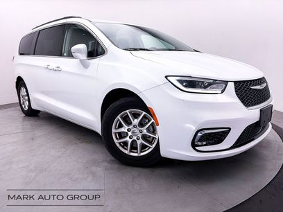Used 2022 Chrysler Pacifica Touring-L