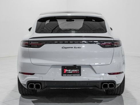 Used 2020 Porsche Cayenne Turbo AWD/4WD image 10