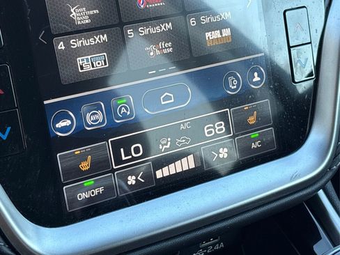 Used 2023 Subaru Forester Premium image 27