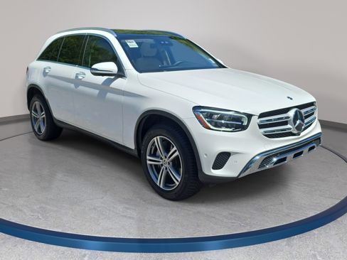 Certified 2022 Mercedes-Benz GLC 300 image 3