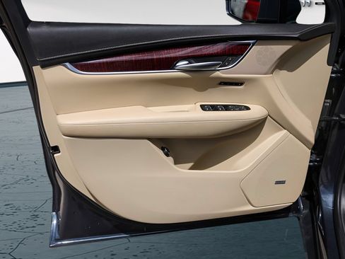Used 2019 Cadillac XT5 Luxury FWD image 22