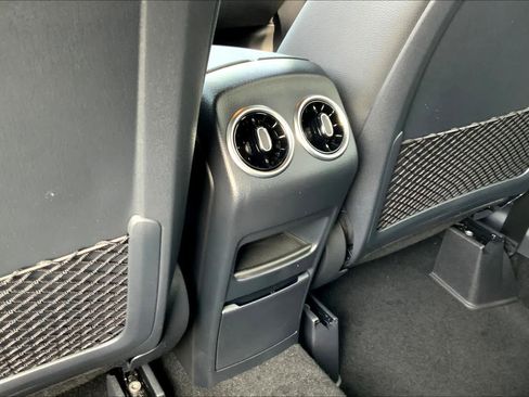 New 2025 Mercedes-Benz GLA 250 image 11