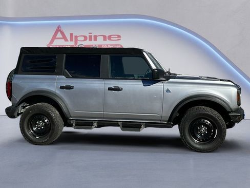 Used 2022 Ford Bronco Black Diamond image 6