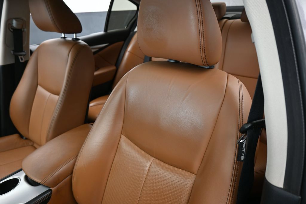 Used 2024 INFINITI Q50 Luxe w/ Cargo Package RWD image 19