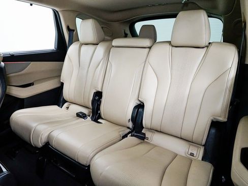 Used 2025 Acura MDX w/ Technology Package image 28