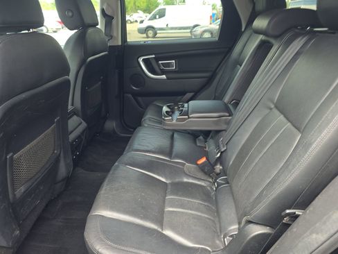 Used 2016 Land Rover Discovery Sport HSE image 14