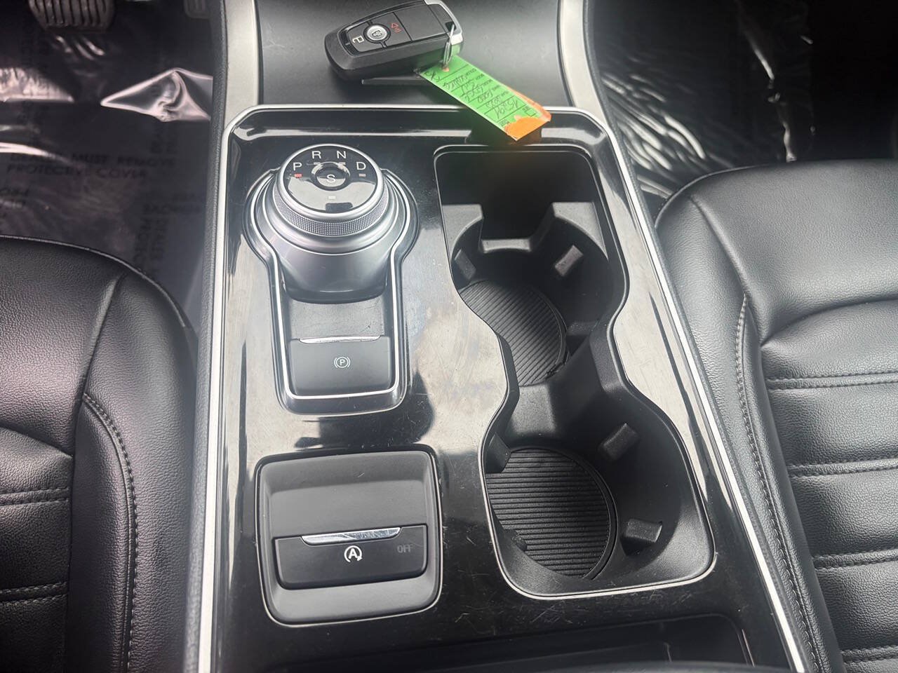 Used 2020 Ford Edge SEL w/ Cold Weather Package AWD/4WD image 16