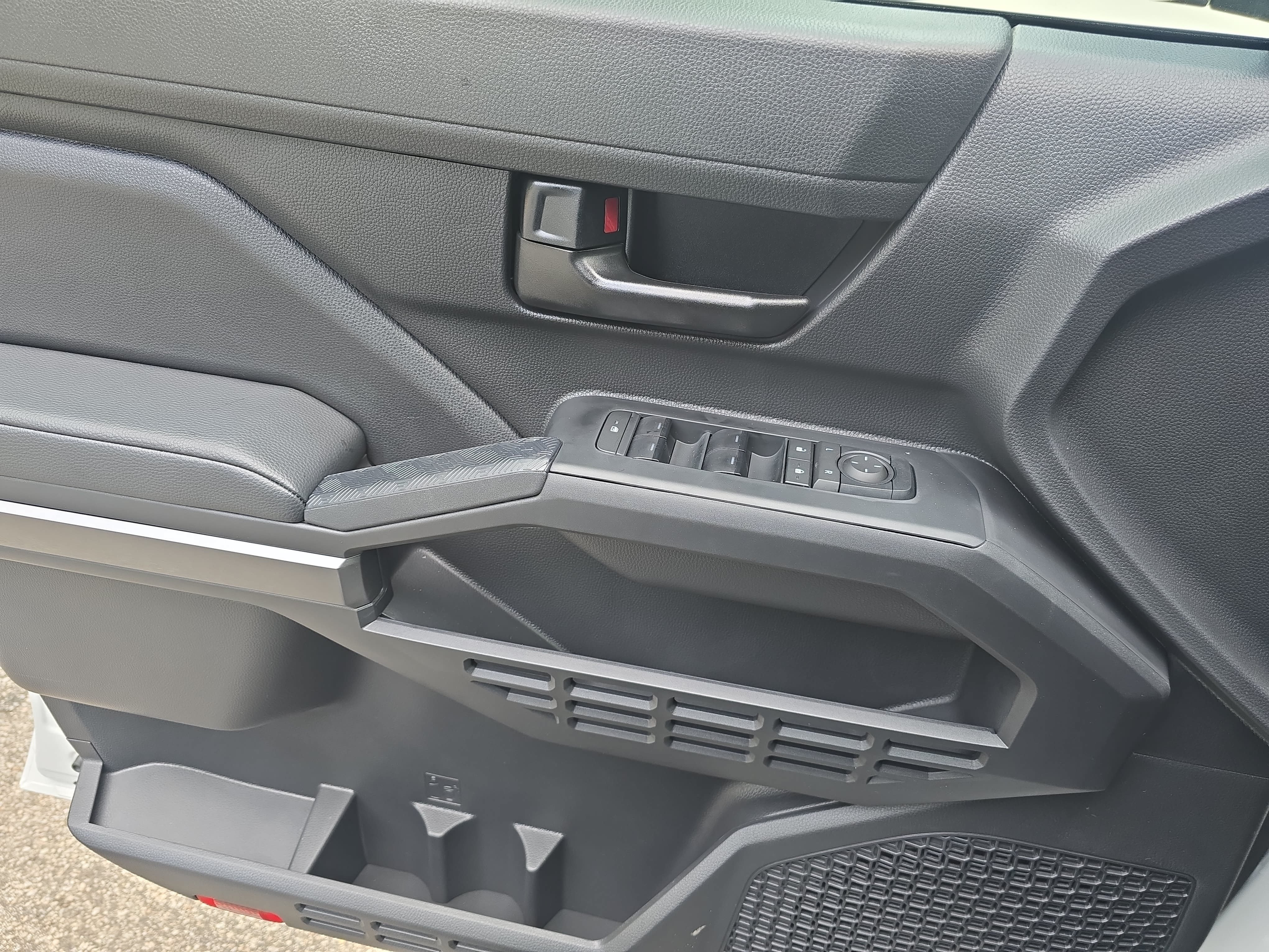 New 2026 Toyota Tacoma SR5 AWD/4WD image 26