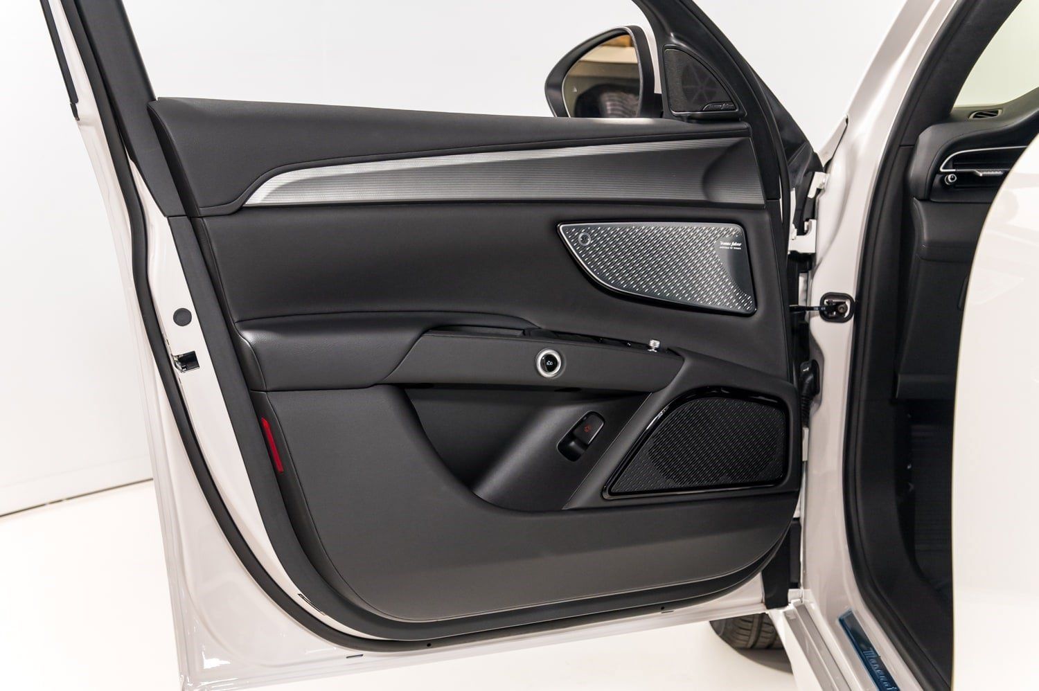 Used 2024 Maserati Grecale GT AWD/4WD image 14