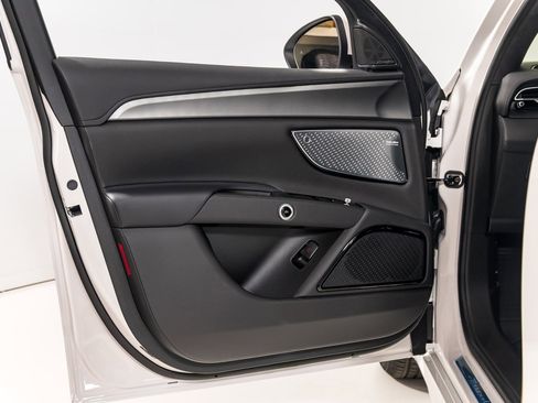 Used 2024 Maserati Grecale GT image 14