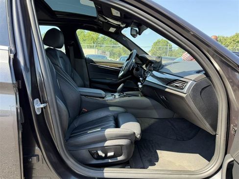 Used 2018 BMW 540i xDrive AWD/4WD image 26