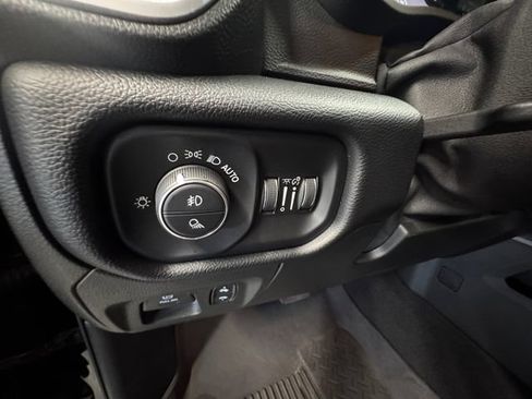 Used 2019 RAM 1500 Big Horn AWD/4WD image 22