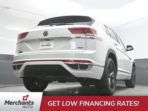 Used 2022 Volkswagen Atlas Cross Sport SEL R-Line AWD/4WD image 40