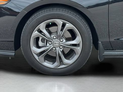 Used 2024 Honda Accord EX image 5