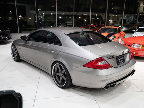 Used 2006 Mercedes-Benz CLS 55 AMG image 2