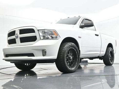 Used 2015 RAM 1500 Express AWD/4WD image 35