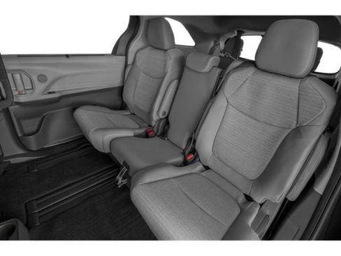 Used 2023 Toyota Sienna LE FWD image 16