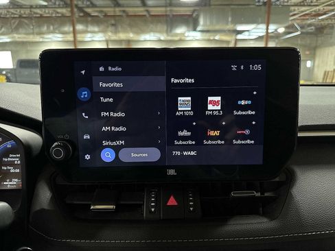 Used 2023 Toyota RAV4 Limited image 20