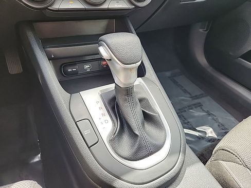 Used 2024 Kia Forte LXS image 29