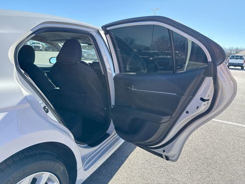 Certified 2022 Toyota Camry LE image 22