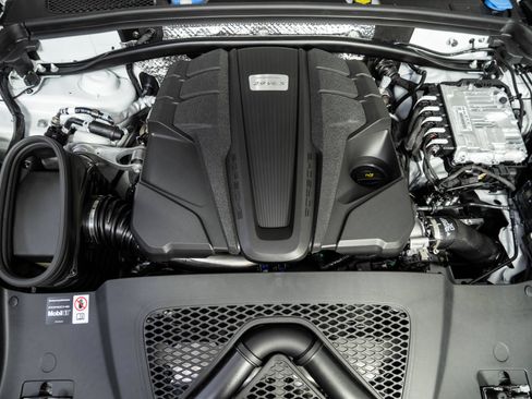 New 2026 Porsche Macan S AWD/4WD image 35