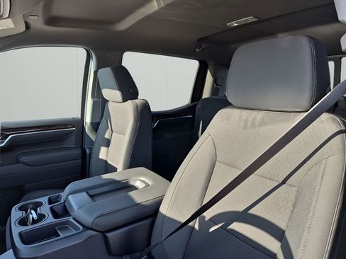 New 2026 GMC Sierra 1500 SLE image 30