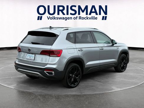 Used 2024 Volkswagen Taos SE FWD image 6