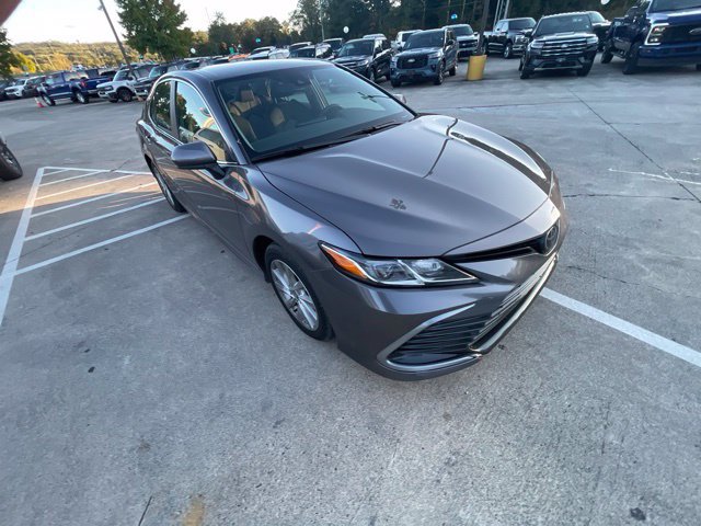 Used 2024 Toyota Camry LE FWD image 21