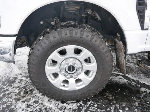 Certified 2024 Ford F350 XLT w/ FX4 Off-Road Package image 6