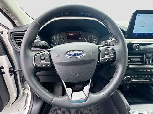 Used 2022 Ford Escape SE w/ SE Sport Appearance Package AWD/4WD image 13