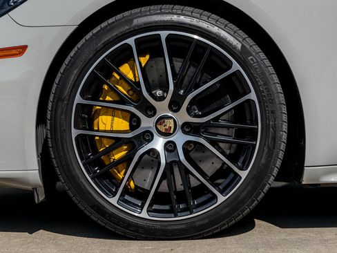 Used 2023 Porsche Panamera Turbo S Executive image 13