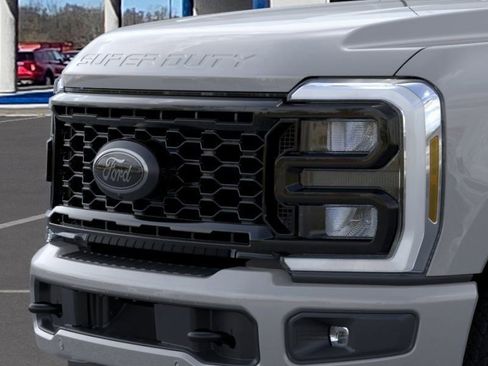 New 2026 Ford F250 Lariat w/ Black Appearance Package image 17