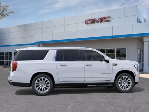 New 2026 GMC Yukon XL Denali w/ Denali Reserve Package AWD/4WD image 5