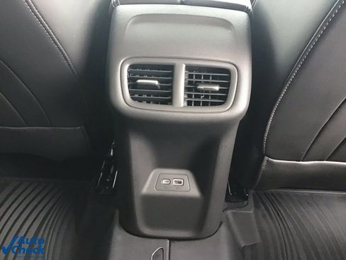 Used 2022 Buick Envision Essence w/ Safety Package image 18