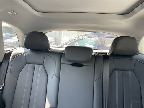 Used 2025 Audi Q5 Premium Plus w/ Premium Plus AWD/4WD image 7